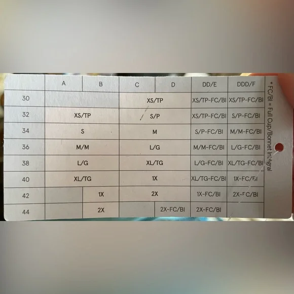 True & Co Women's True Body Lift Scoop Adjustable Strap Bra - Picture 8 of 9